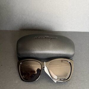 Salvatore Ferragamo Classic Logo 59mm Gradient Rectangle Black Sunglasses